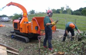 Timberwolf S426TFTR Tracked Shredder Processing Green Waste