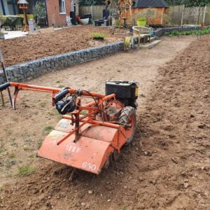 Using A Howard Gem Rotavator (Dowdeswell 650) To Prepare For A New Lawn