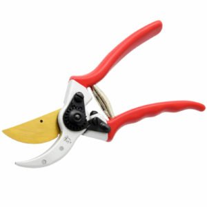 Spear and Jackson Titanium Coated Bypass Secateurs
