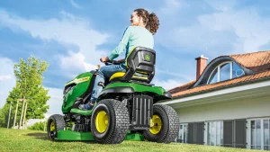 John Deere X127 Ride On Mower Mulching