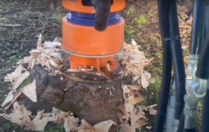 Dipperfox SC400 Stump Crusher In Action