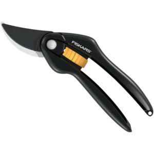 111260 SingleStep Multi Purpose Bypass Pruner Secateurs P26 1000567 - Fiskars