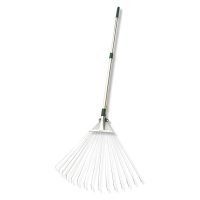 Kew Gardens Expanding Telescopic Lawn Rake