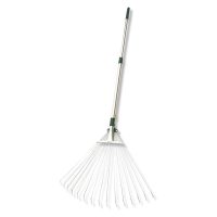 Kew Gardens Expanding Telescopic Lawn Rake 1.5m